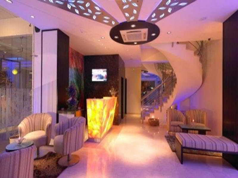 Blu Petal - A Business Hotel Бенґалуру Екстер'єр фото